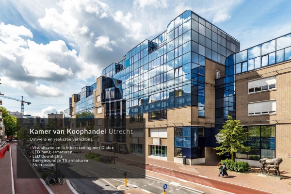Kamer van Koophandel Utrecht // Ontwerp en realisatie verlichting / Visualisatie en lichtberekening met Dialux / LED hang-armaturen / LED downlights / Energiezuinige T5 armaturen / Sfeercreatie Kamer van Koophandel Utrecht